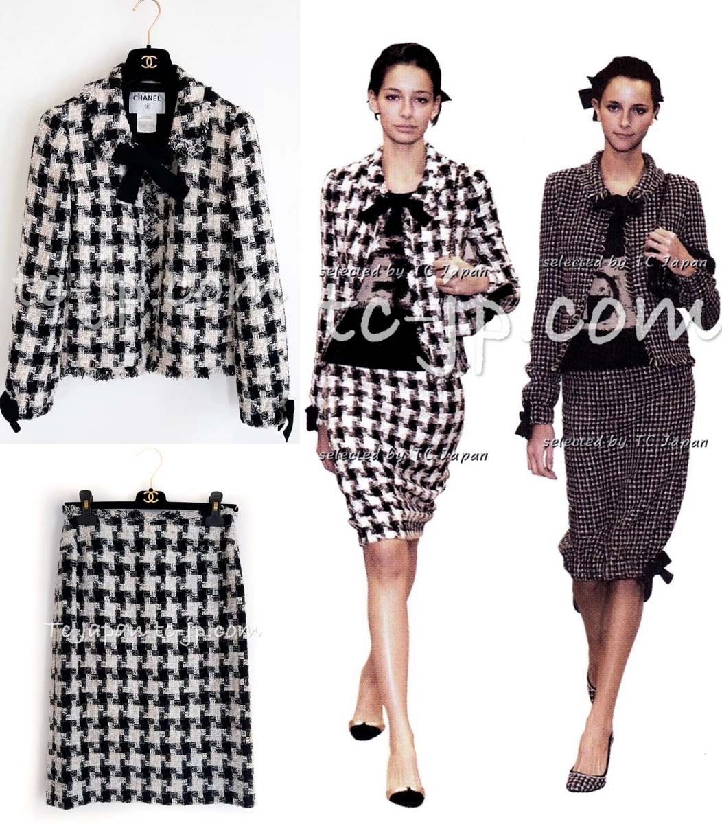 CHANEL 04PF Excellent Black Ivory Beige Houndstooth Bow Jacket Skirt Suit 36 38