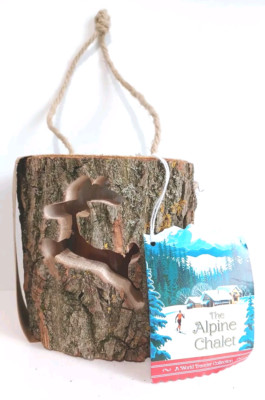 The Alpine Chalet Nature-House Wood Decor Lamp With Candle Cinnamon Sprice