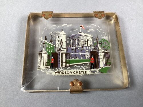 Vintage Windsor Castle Clear Perspex Cigarette Case - Rare Souvenir Item  - Picture 1 of 15