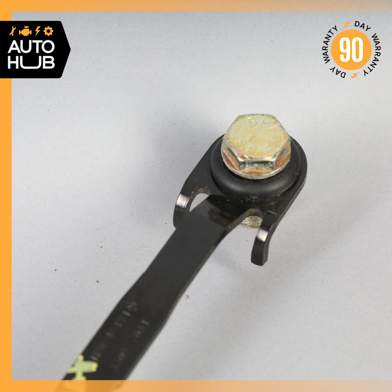 03-13 Maserati Quattroporte M139 Front Driver Left Side Seat Belt Buckle OEM