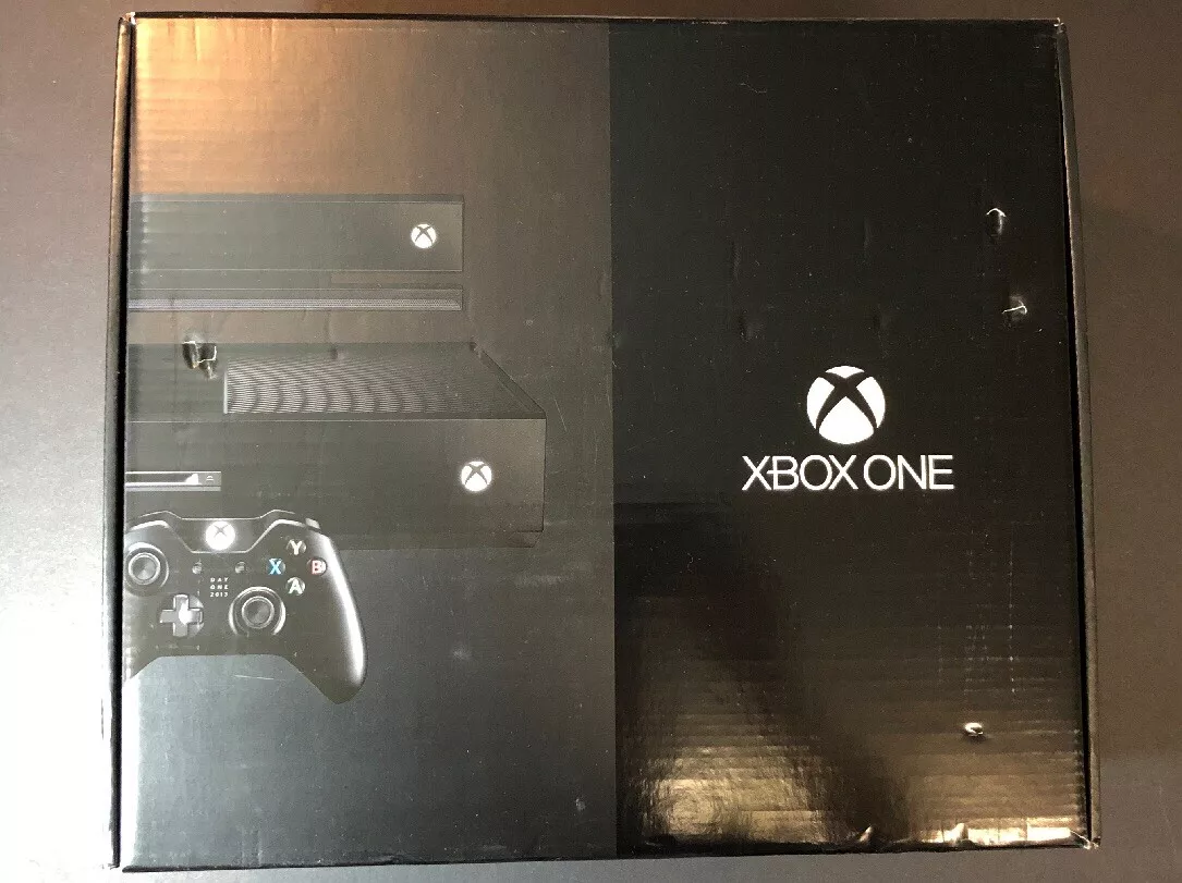 Everyday looking at a Dutch Second hand site and yesterday was the day  finnaly that I managed to get a free Xbox One with 2 working controllers  and F1 2021! : r/xboxone