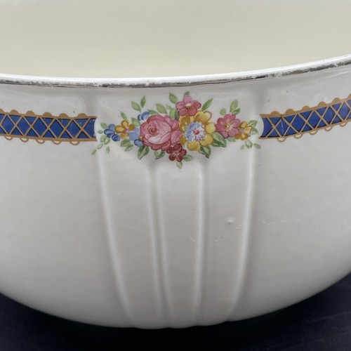Hall’s BLUE BOUQUET Large Mixing Bowl 9 in Superior Quality Kitchenware Vintage - Picture 2 of 8