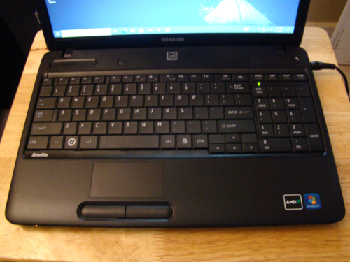 Toshiba C665D-S5063/Amd PhenomII P960 1.80ghz/4gb/1 TB/Windows 10 Pro/BT/15.6