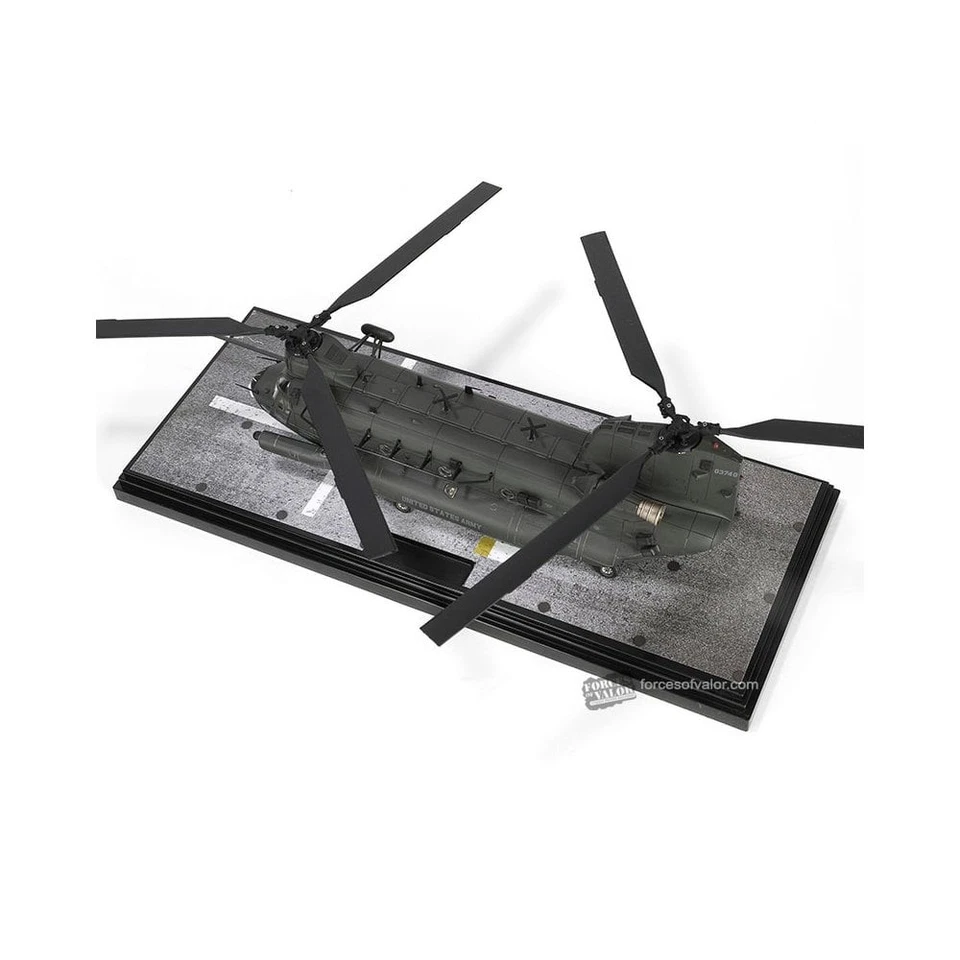 Forces of Valor 1:72 Chinook MH-47G #160 SOAR Night Stalkers US Army 2014 - Image 3 of 4