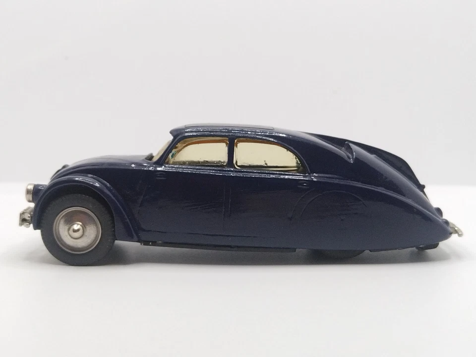 Réplicas Automáticas 1/43 Vintage Tatra 77a 1936.  Foto 2 de 4