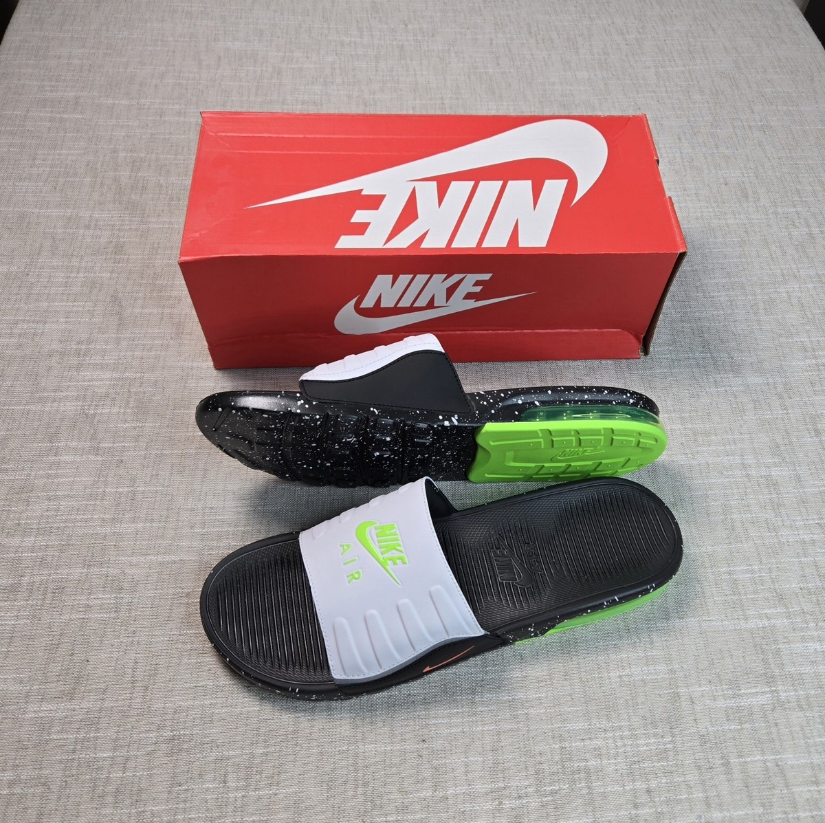 NIKE Air Max Camden Slide size 13 Mens White Black Green Hyper