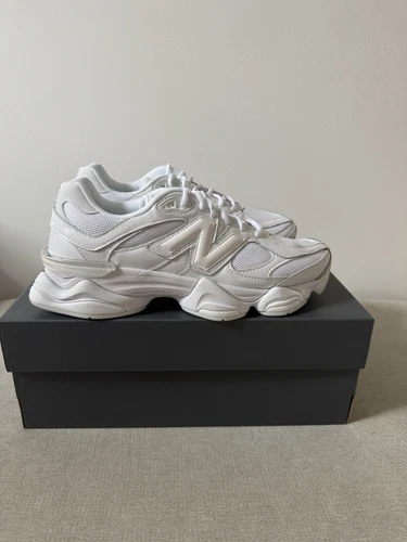 New Balance 9060 Triple White UK 8 Nuovo Doppia scatola