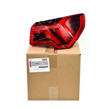 Original ULO Heckleuchte Rückleuchte rechts außen für Audi Q3 F3 83A945092