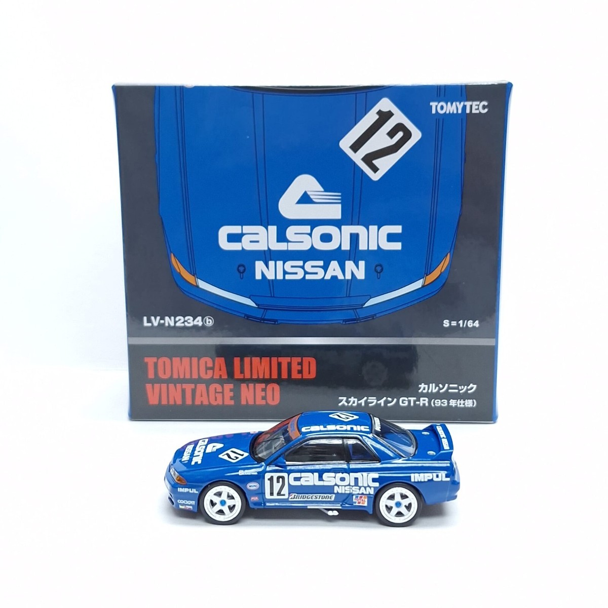 TOMICA LIMITED VINTAGE LV-N234b Nissan Skyline GT-R R32