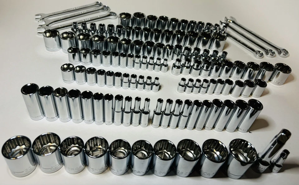 CRAFTSMAN 124 pc 1/4 3/8 1/2 Dr SAE METRIC MM 6pt 12pt wrench socket Tool set - Image 2 of 4