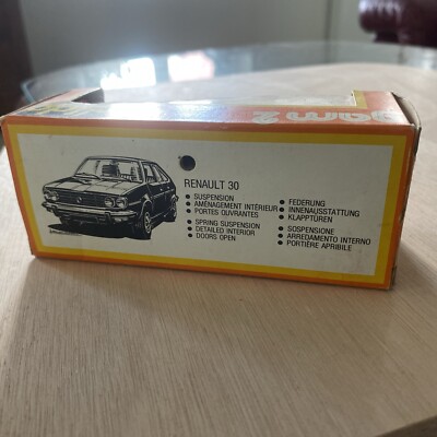 SOLIDO 1/43 / RENAULT REINASTELLA - NEUF EN BOITE