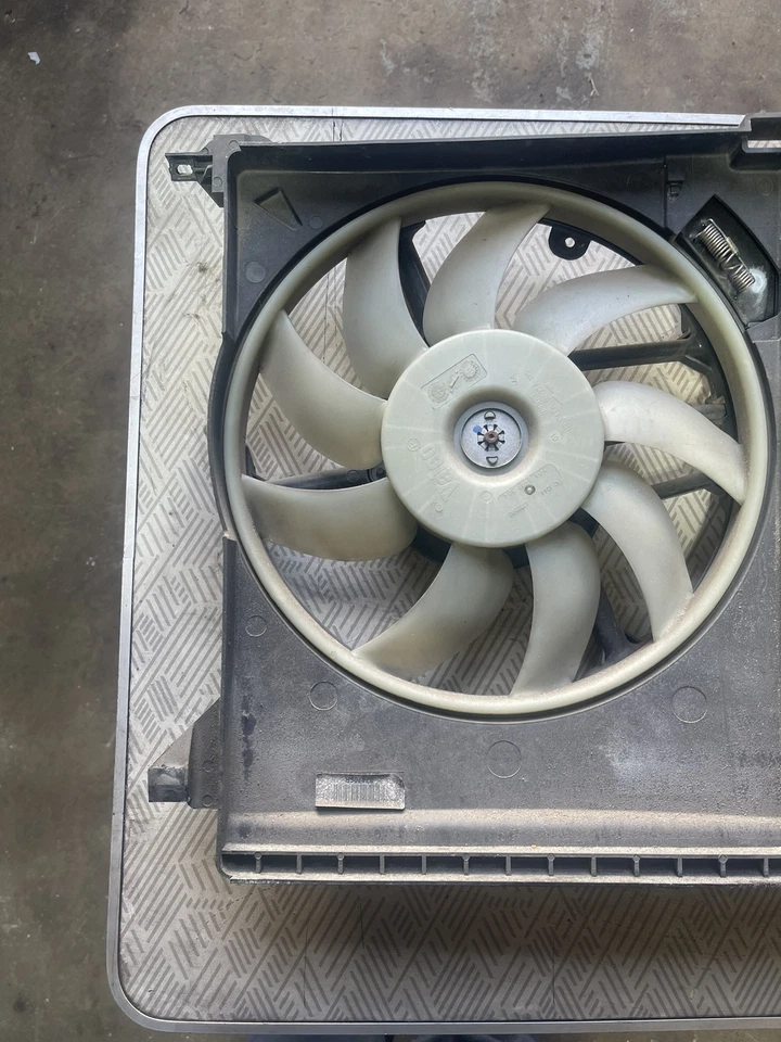 Saab 9-3 Mk2 2008 1.9 Diesel (Z19DTH) - Radiator Fan 12767267 FS1562 879864W - Image 3 of 4