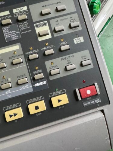 JUNK V-XPANDED ROLAND VS-880 8TRACK RECORDER - Picture 4 of 6