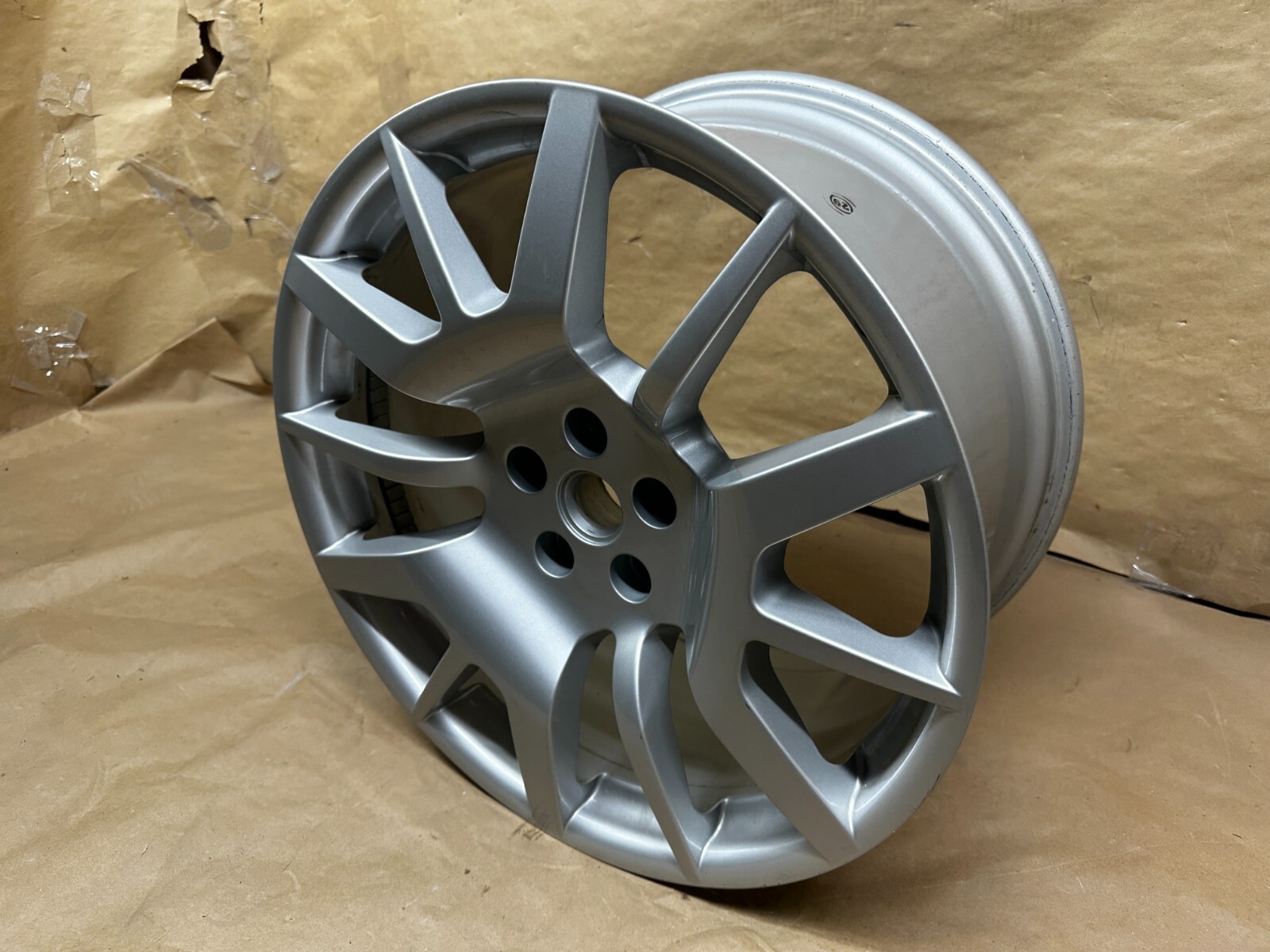 New Genuine Maserati GranTurismo 2008-2011 20" OEM Wheel Rim 10.5Jx20H2 ET37.5