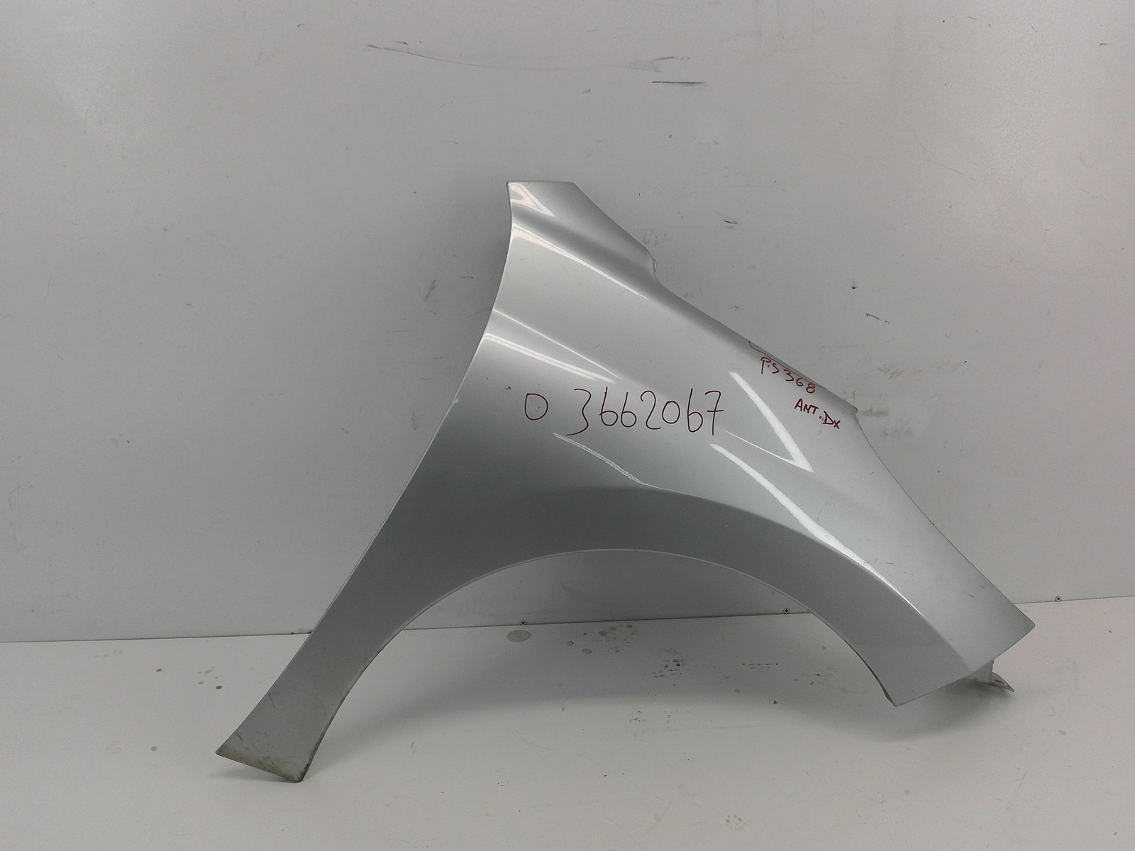 PARAFANGO ANTERIORE DESTRO PER PEUGEOT 207 S. Wagon 7841V0 9HP (07>09)