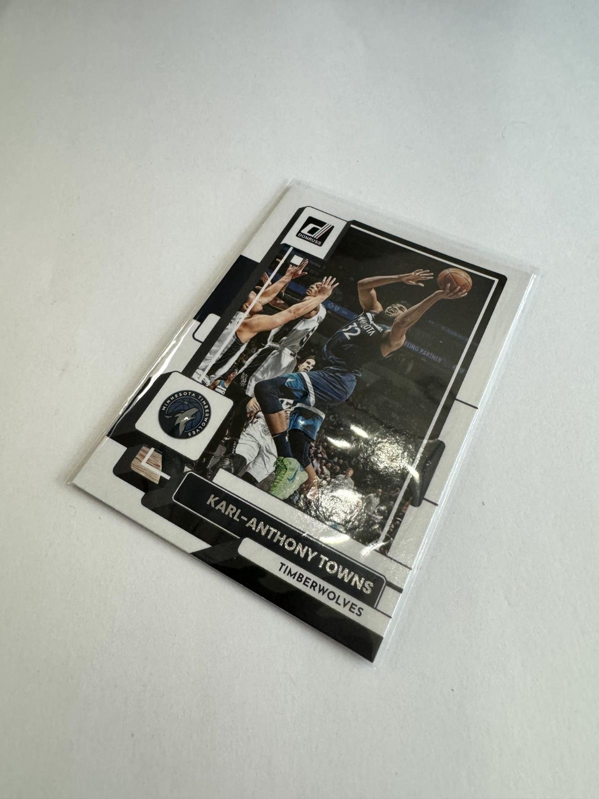 2022-23 Donruss Basketball Base #95 Karl-Anthony Towns - Minnesota Timberwolves