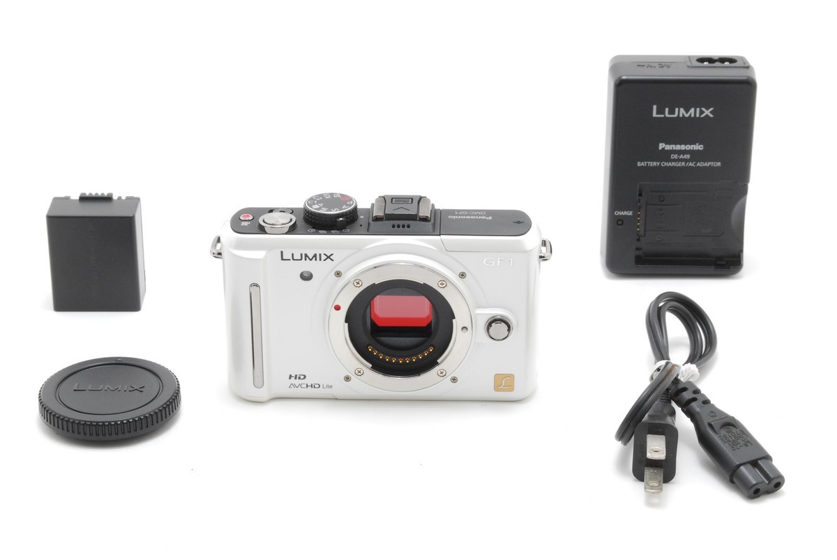 Panasonic LUMIX カメラ　白　GF1 ☆NEAR MINT☆Panasonic LUMIX GF1 Digital Camera White From JAPAN