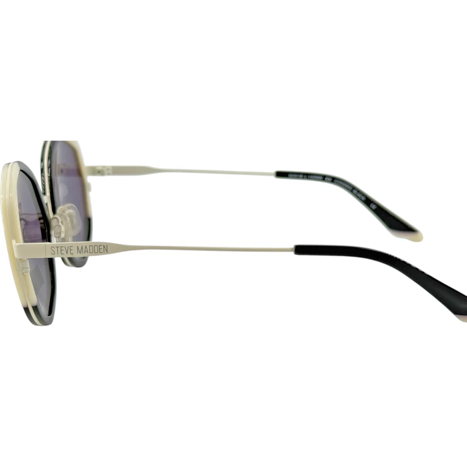 Óculos de sol Steve Madden Cossmic feminino metal preto 50-18 com lentes cinza - Imagem 4 de 4
