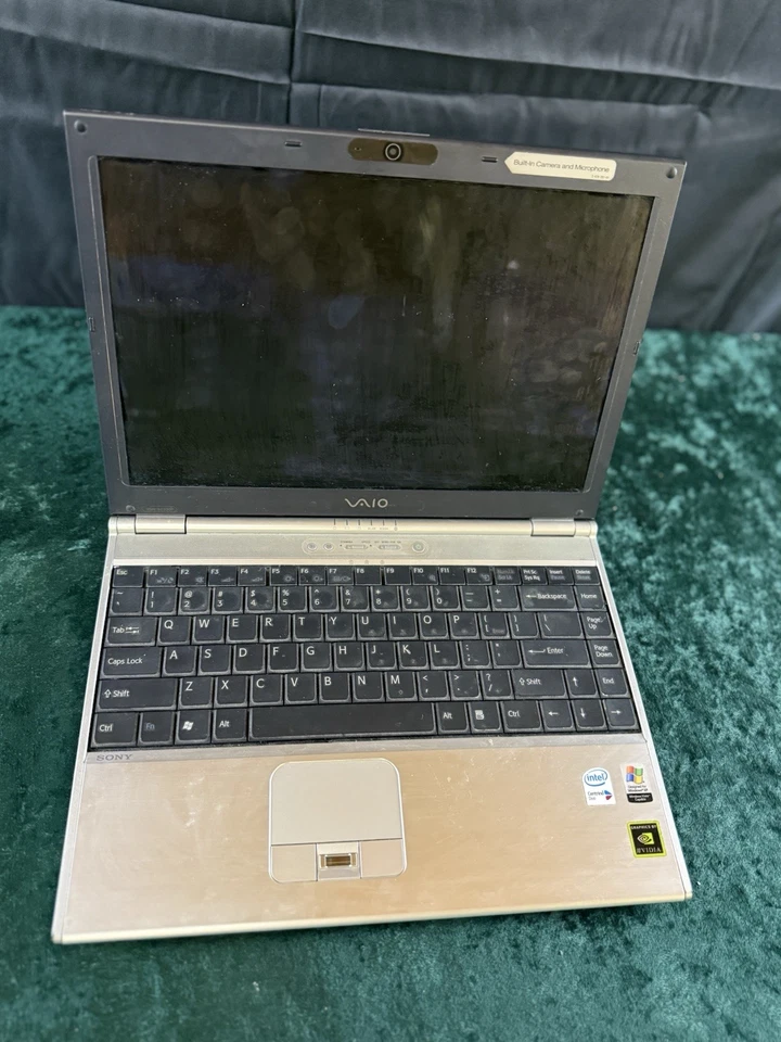 索尼 Vaio PCG-6N1L 非功能性笔记本电脑 适用于零件 — 第 2/4 张图片