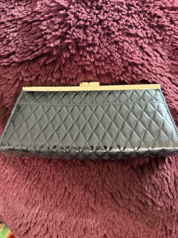 Giorgio Fedon Red Diamond Leather Clutch Kiss Clasp Made In Italy