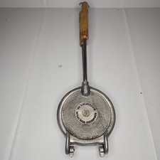 Vintage Berarducci Bros Pizzelle Iron 130-WB McKeesport PA Excellent Condition