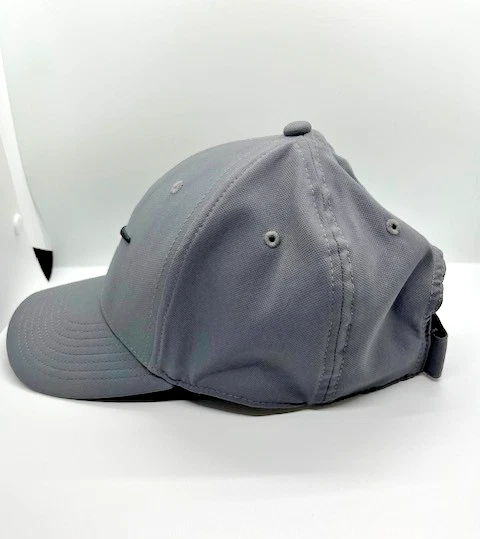 Gorra de golf ajustable Nike Legacy-91 Dri-Fit gris con logotipo negro OSFM Foto 2 de 4