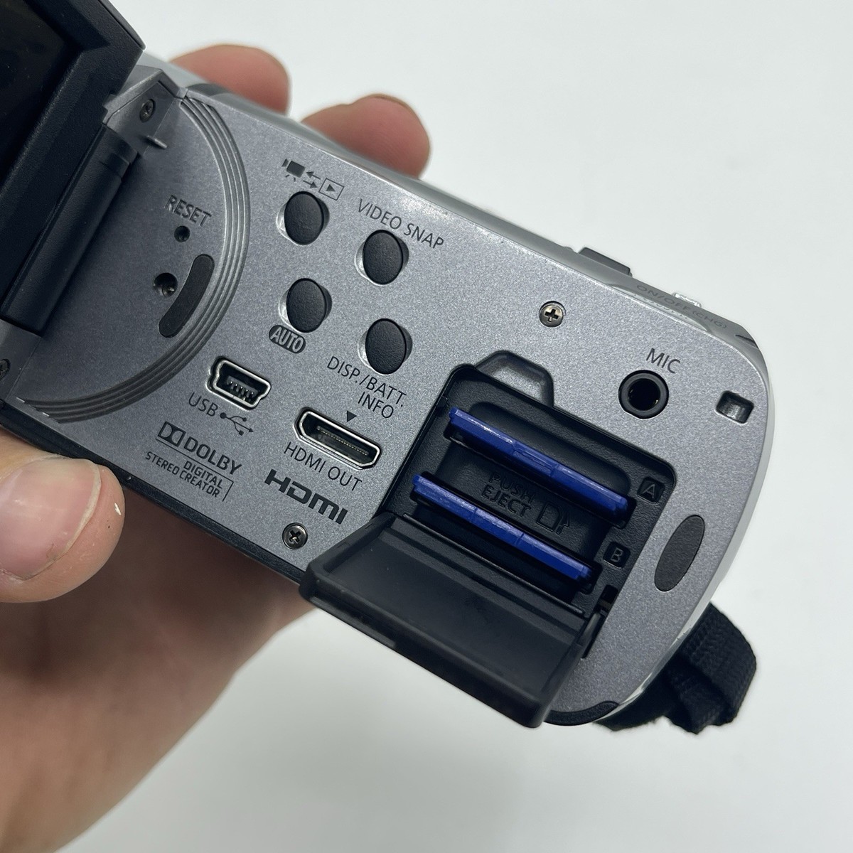 Canon VIXIA HF R200 Full HD 1080p AVCHD Flash Camcorder 20x W