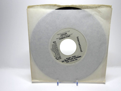 Menudo   Amor Primero / 7'' 45RPM ISP1-4273 RCA INTERNATIONAL