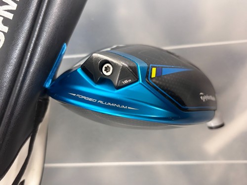 Taylormade Sim 2 sim2 9.0* ( 9 Degree ) Driver Club Head ( RH ) w/cover - Picture 12 of 12