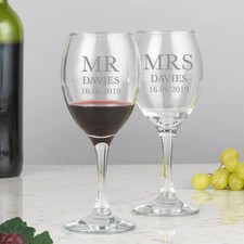 Personalised Mr & Mrs Wine Glasses & Gift Box Set Wedding Gift Ideas Presents