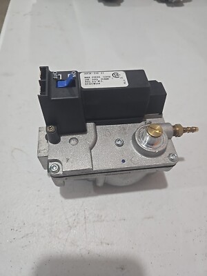 White Rodgers 36F24-210 E1 HVAC Furnace Gas Valve PEF32CW204