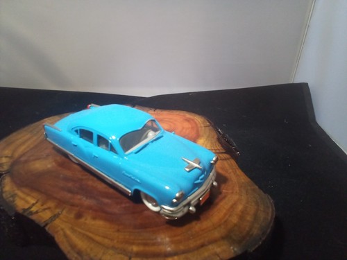 1953 Kaiser Manhattan 4-Door Sedan - a photo on