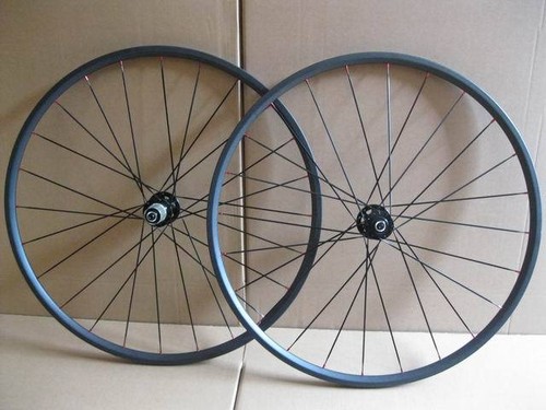 Carbon cyclocross wheels 700C 24mm 