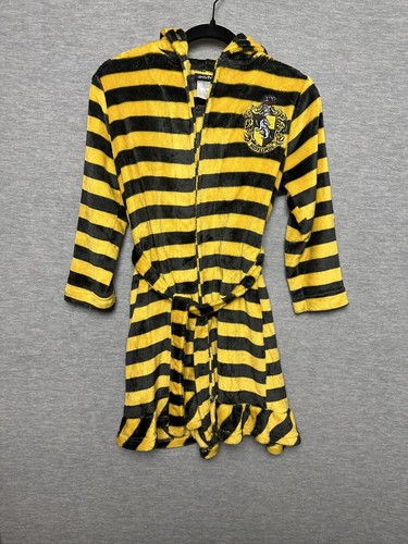 Harry Potter Wizard Cloak Hooded Bath Robe Hufflepuff Dressing Gown Size 10/12 - Picture 5 of 12