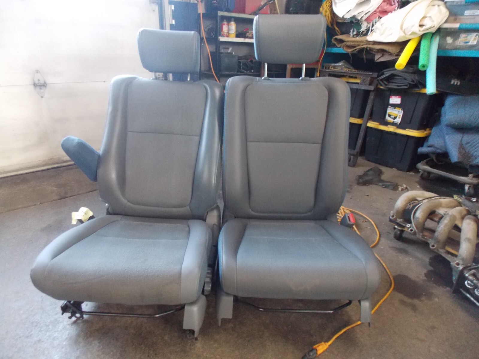 20032006 HONDA ELEMENT FRONT SEATSOEMUSEDPAIRGOOD SHAPEBLUEISH