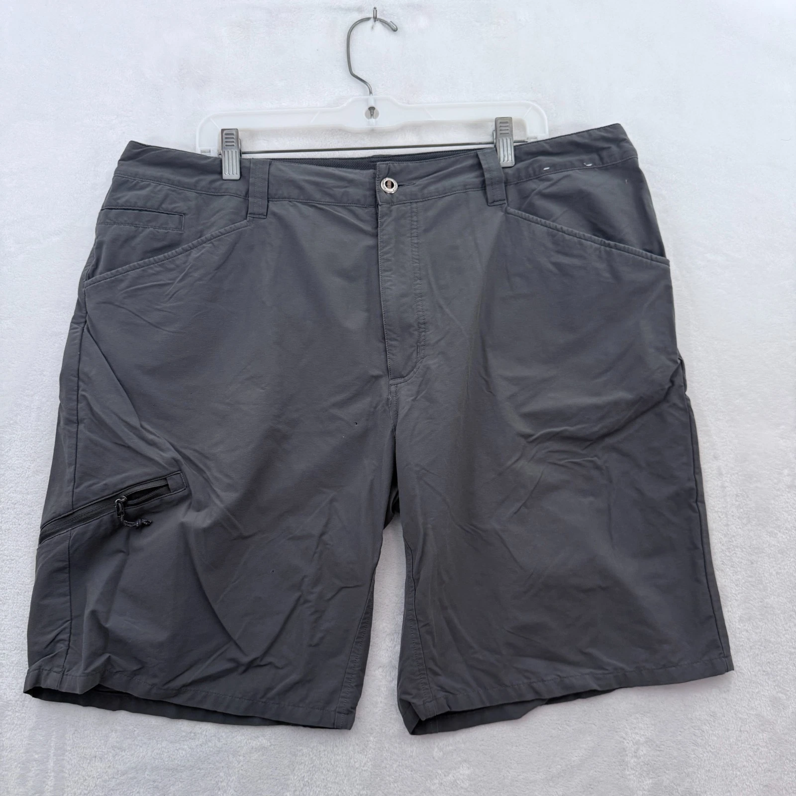 Patagonia Quandary Shorts Mens 40 Gray Performance Hiking Cargo Zipper Pocket