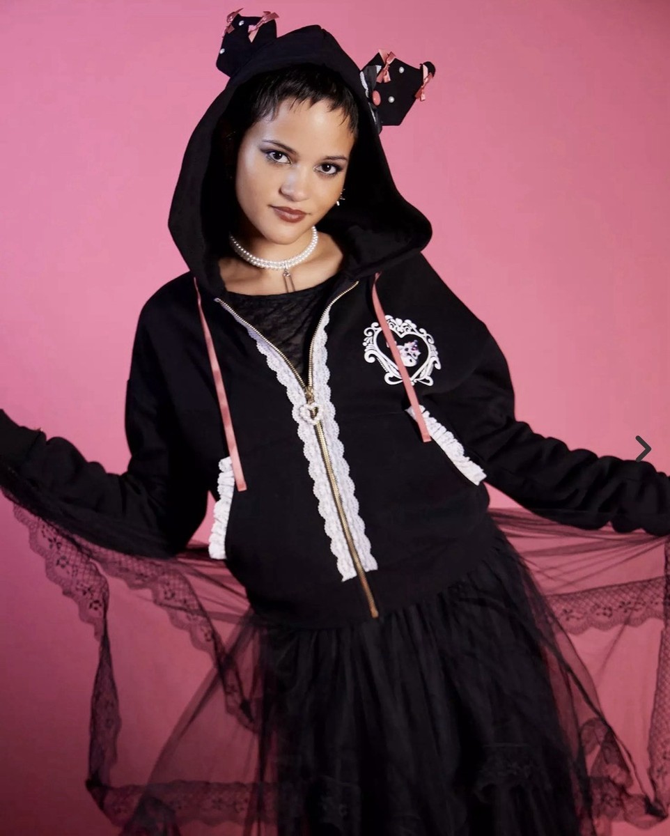 Hot Topic Sanrio Kuromi Lace Ribbon Cropped Hoodie With Pearl