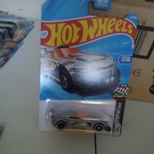 Hot Wheels 2026 Track Ripper #024 Gray