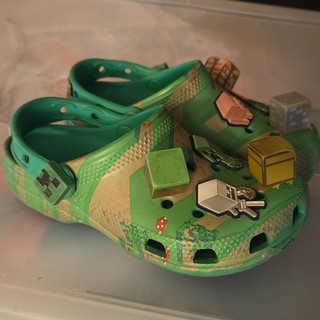 Crocs Classic Clog Minecraft Green Slip On Clog Jibbitz Kids US 12