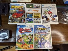 Mario Kart Wii Drive And sport Bundle Complete with Manuals and Wheels