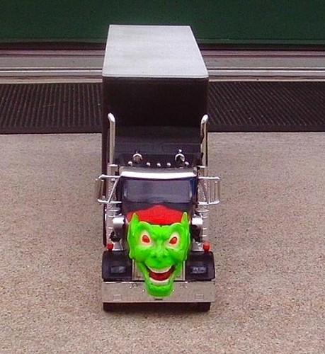 Maximum Overdrive Goblin Head Unpainted 1:32 Blank Truck Resin | eBay