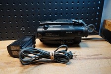  H Sony CCD-TR94 Handycam Video 8 Camcorder w/ Battery  Charger - Tested