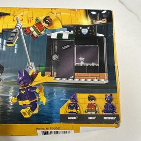 LEGO 70902 Batman Movie Catwoman Catcycle Chase ROBIN BATGIRL Sealed Box Damage