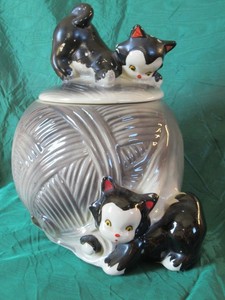 Vintage American Bisque FIGARO COOKIE JAR Yarn Cats (Pinocchio)