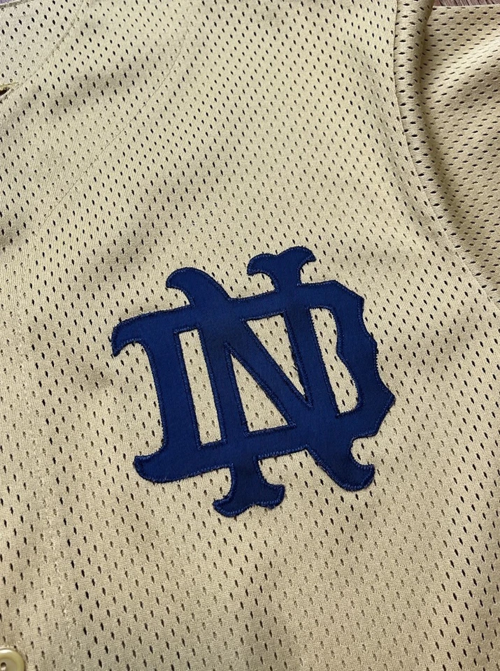 Camiseta de béisbol vintage Majestic Notre Dame bordada dorada de EE. UU. para hombre talla grande Foto 2 de 4