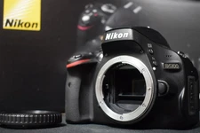 【 MINT IN BOX】Nikon D5100 16.2MP Digital Camera Black Body 18-55mm SC:2510 JPN