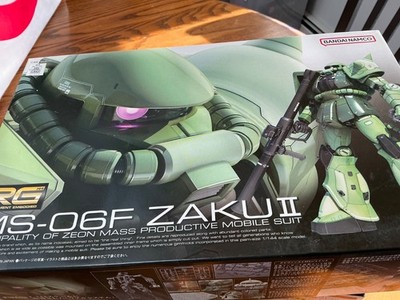 NEW 1/144 MS-06F GUNDAM ZAKUII PRINCIPALITY OF ZEON MASS PRODUCTIVE MOBILE SUIT!
