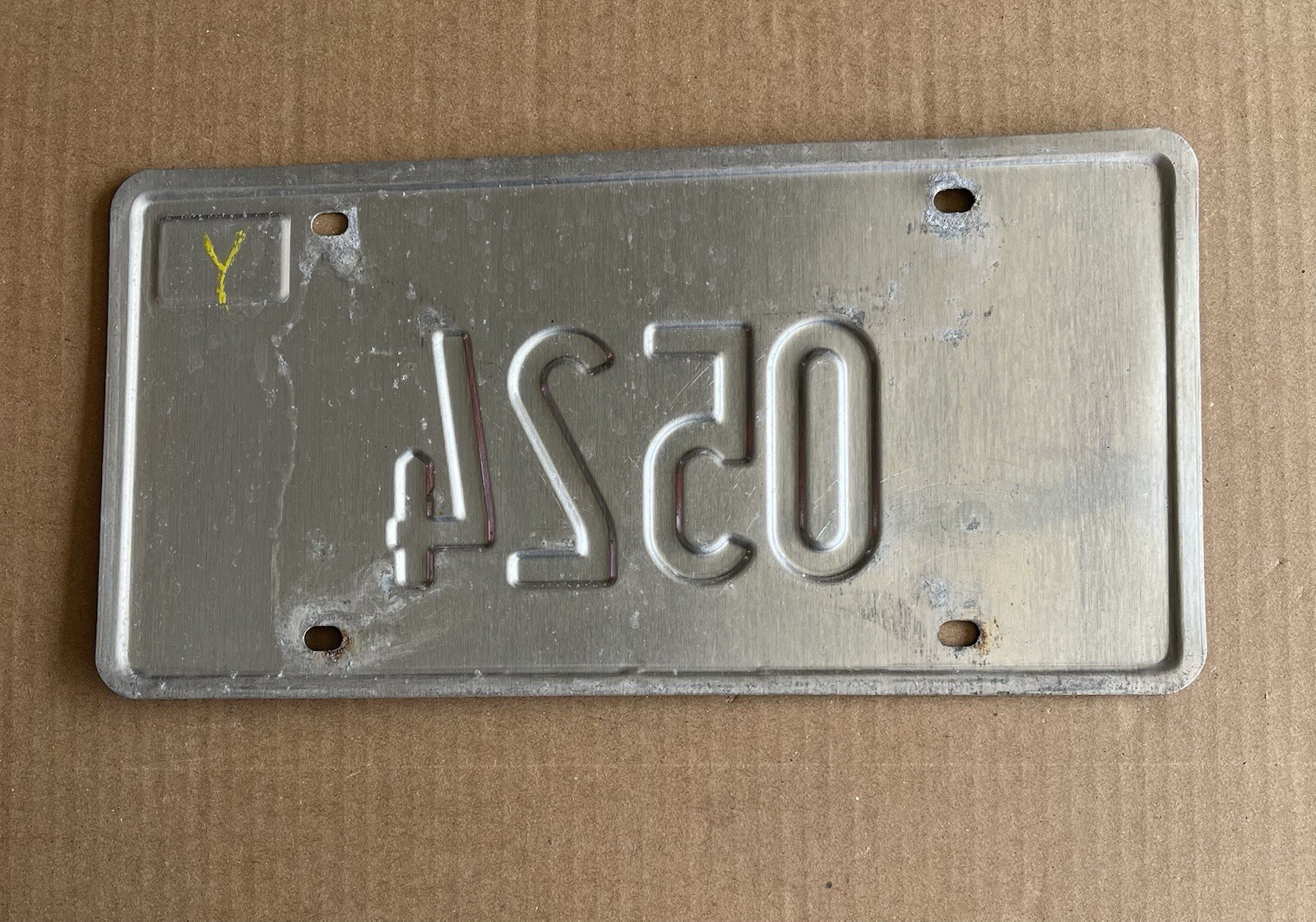 2014 Illinois License Plate Low Number 4 Digit 0524