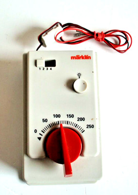 Märklin 67025 Fahrregler, Controler 18V mit Anschlusskabel für C-Gleis (2)