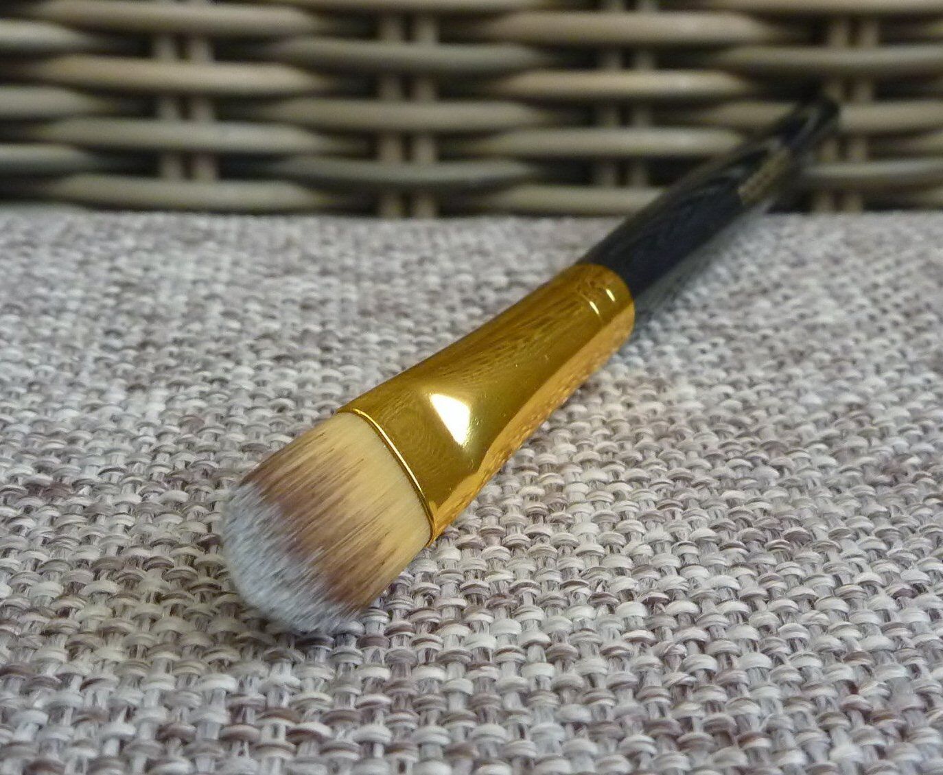 Napoleon Perdis Concealer Brush Medium Size Our shop OFFers the best service New Genuine 100% Brand Time sale